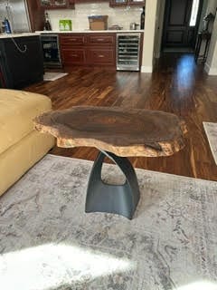 Customer photo review of End Table Legs 220 Tulipe 20H for Modern Round Tabletop