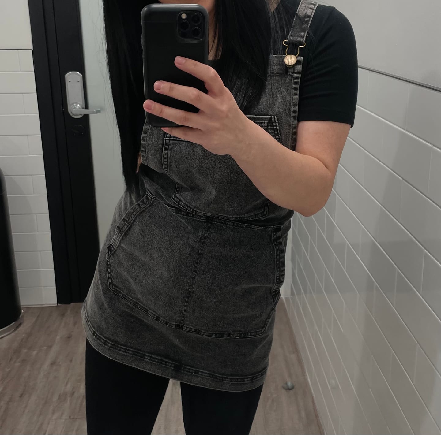 Customer photo review of Over Shoulder Black Acid Washed Apron