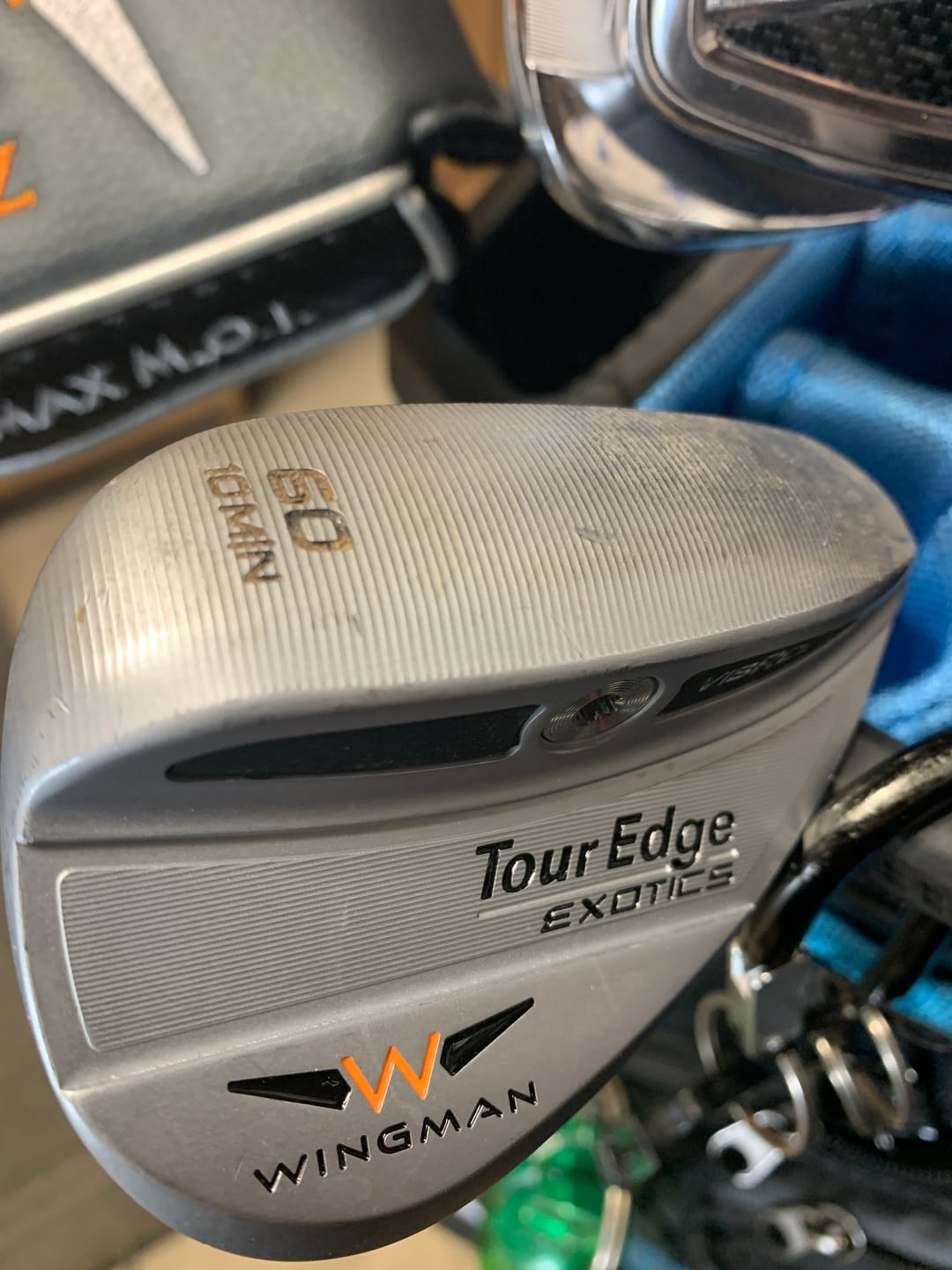 Customer photo review of Tour Edge Exotics Wingman Wedge
