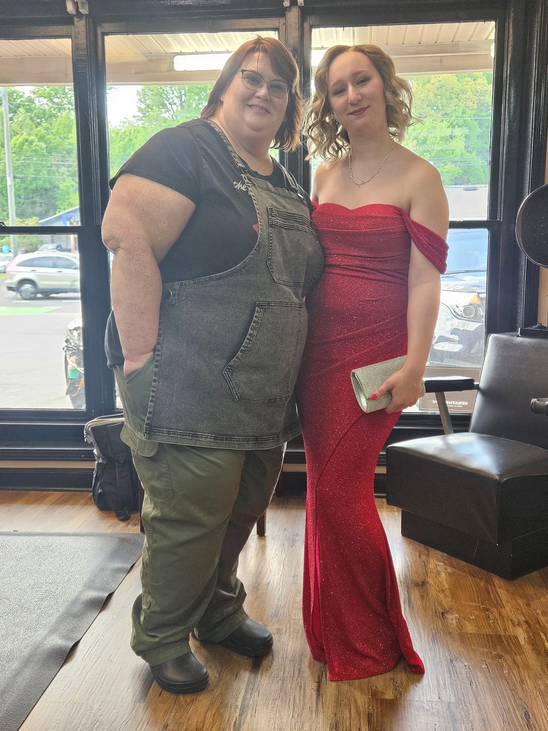 Customer photo review of Over Shoulder Black Acid Washed Apron