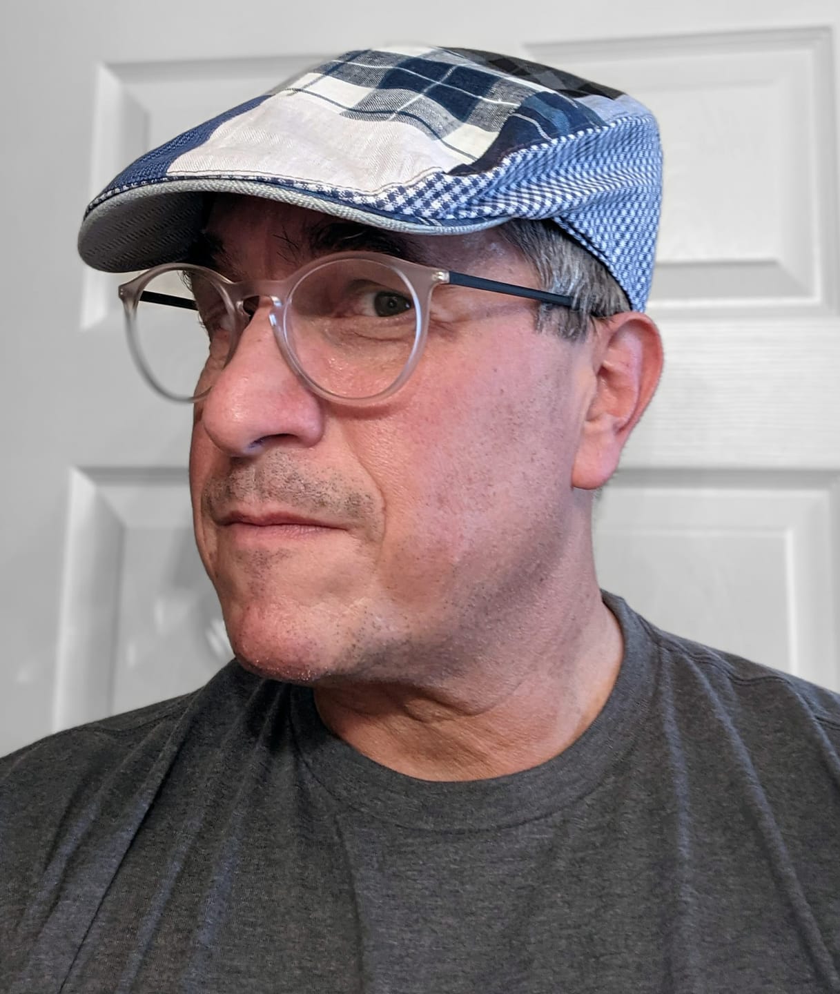 Customer photo review of Donegal Touring Cap Patchwork Grey/Blue Linen