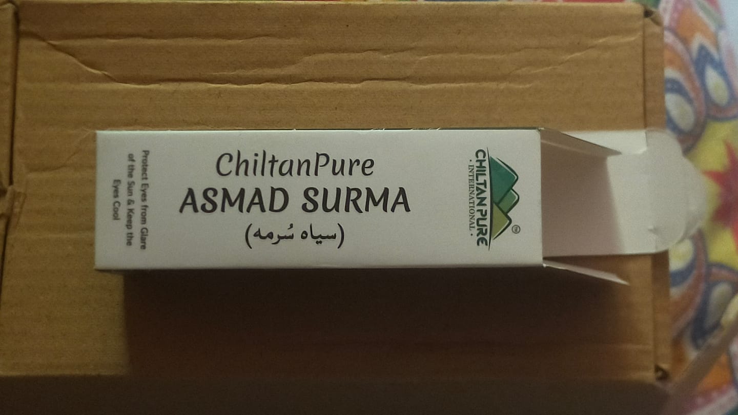 Customer photo review of Asmad Surma (سیاہ سُرمہ) – Protect Eyes from Glares of the Sun, Prevents Eyes Infection, Keeps the Eyes Cool & Make Eyes Appear Bigger