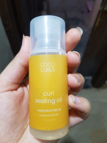 Customer photo review of Hair Growth & Anti-Frizz Oil