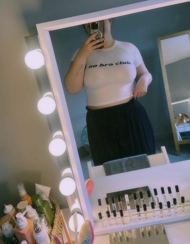 Customer photo review of NO BRA CLUB