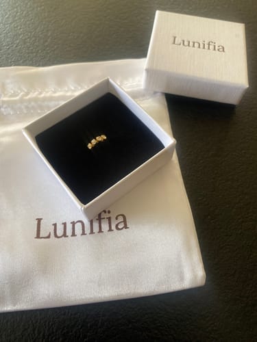 Customer photo review of Piercing au nez Amalya