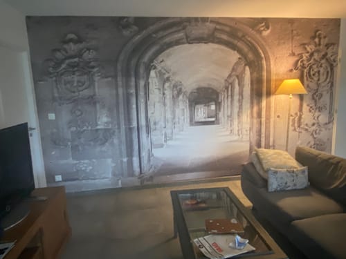 Customer photo review of Papier peint panoramique trompe l'œil couloir marbre parisien