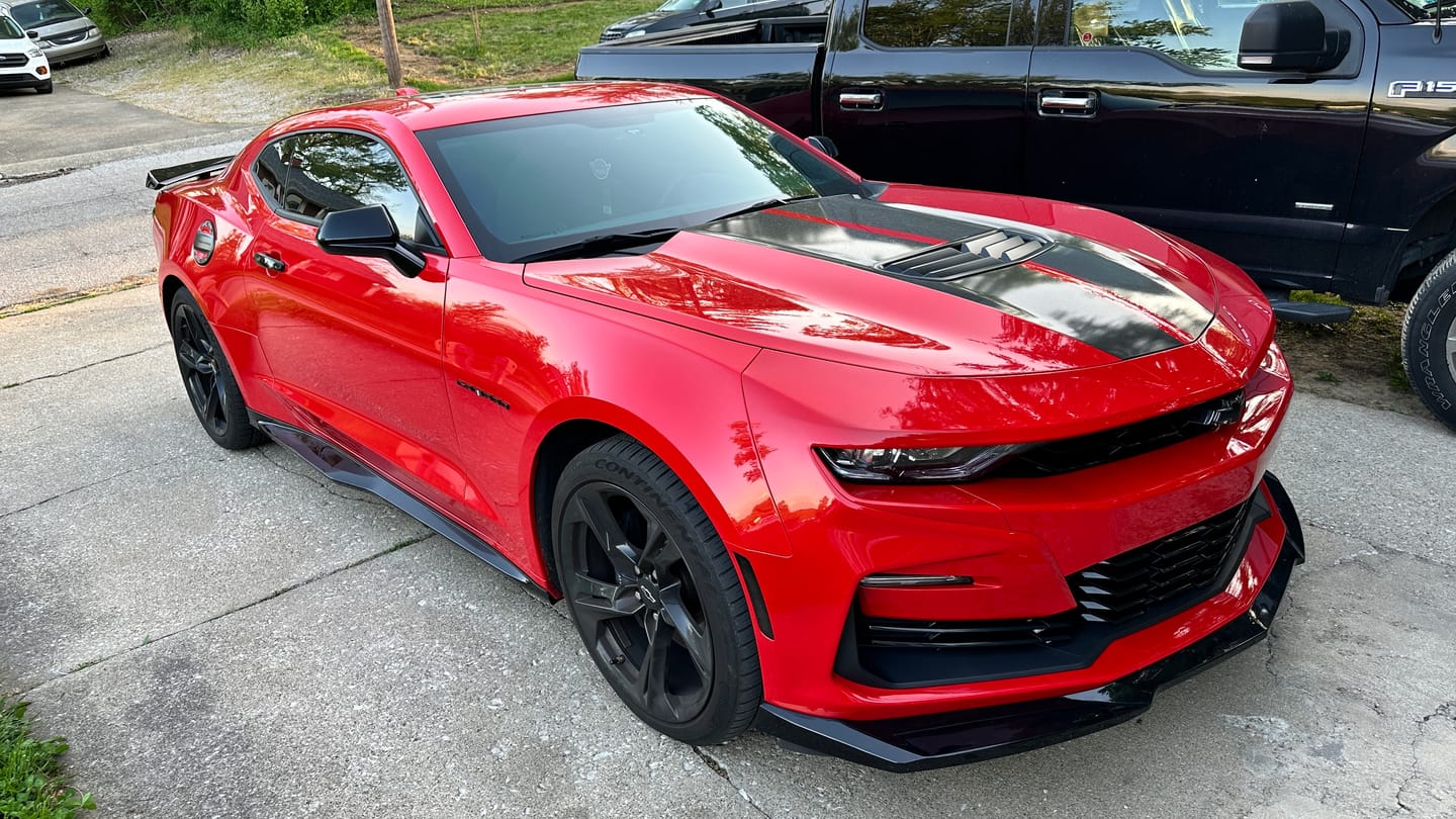 Customer photo review of 6th Gen Camaro ZL1 Conversion Side Skirts Rocker Panels