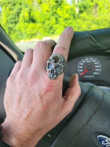 Customer photo review of Skull Black Star Sapphire