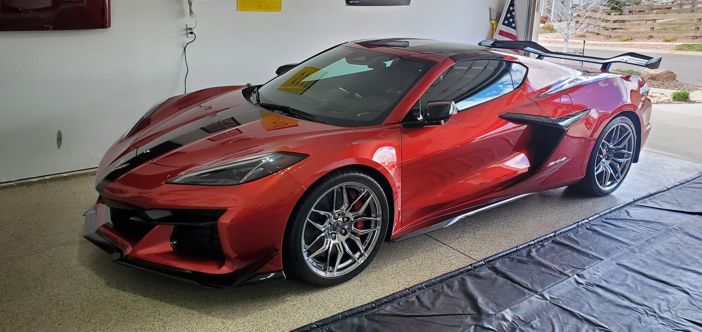 Customer photo review of Chevrolet Corvette C8 Z06 XL Extended Front & Rear Splash Guard