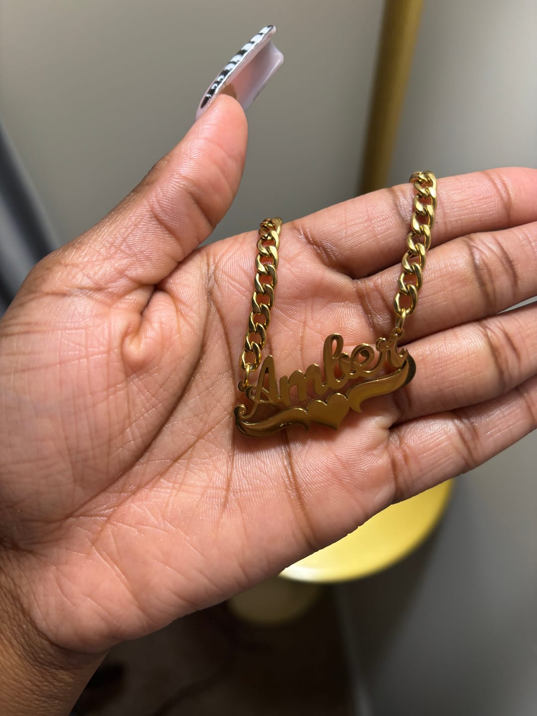 Customer photo review of Classic Heart Bar 3D Plated Name Necklace