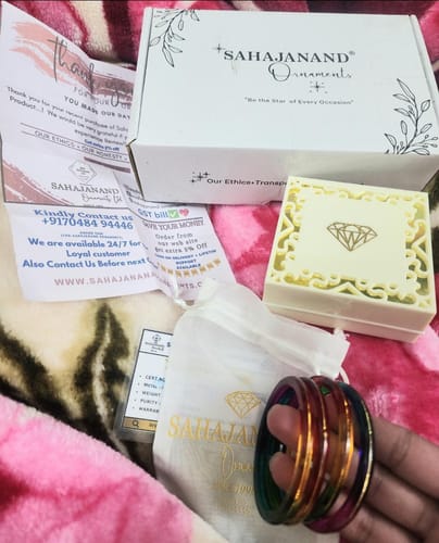 Customer photo review of "Sahajanand's 22k Gold Bangles - A Colorful Set for Every Occasion!"