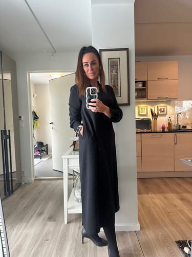 Customer photo review of Robe longue ample avec revers et fente latérale