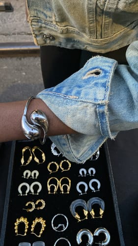 Customer photo review of Teardrop Stainless Steel Bracelet