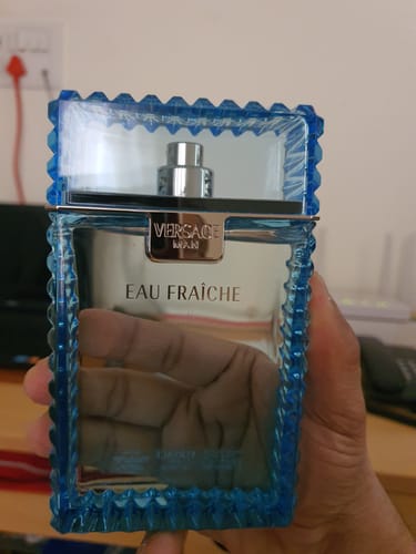 Customer photo review of Versace Man Eau Fraiche Eau De Toilette