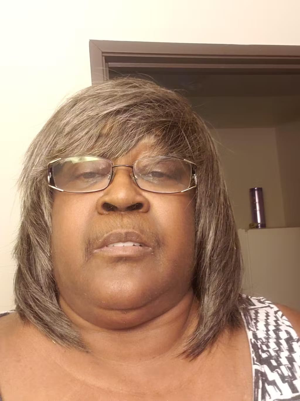 Customer photo review of Luvwin Salt And Pepper Layered Cut Short Bang Wig Gray Hair With Inner Buckle