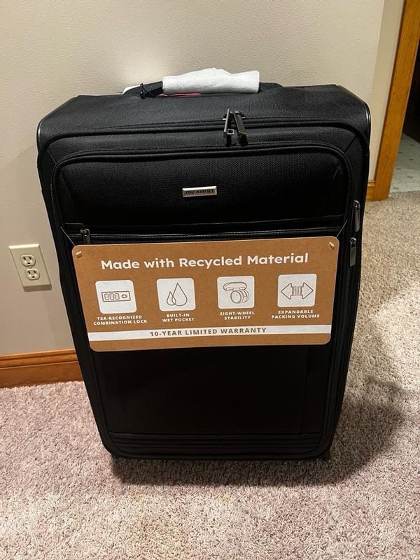 Customer photo review of Avalon Softside Large Check-In Expandable Spinner