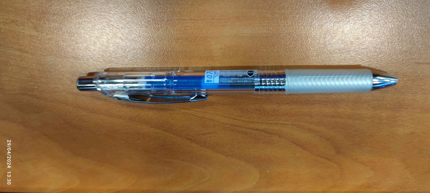 Customer photo review of Pentel - Lápiz Gel Energel Infree 0,7 mm