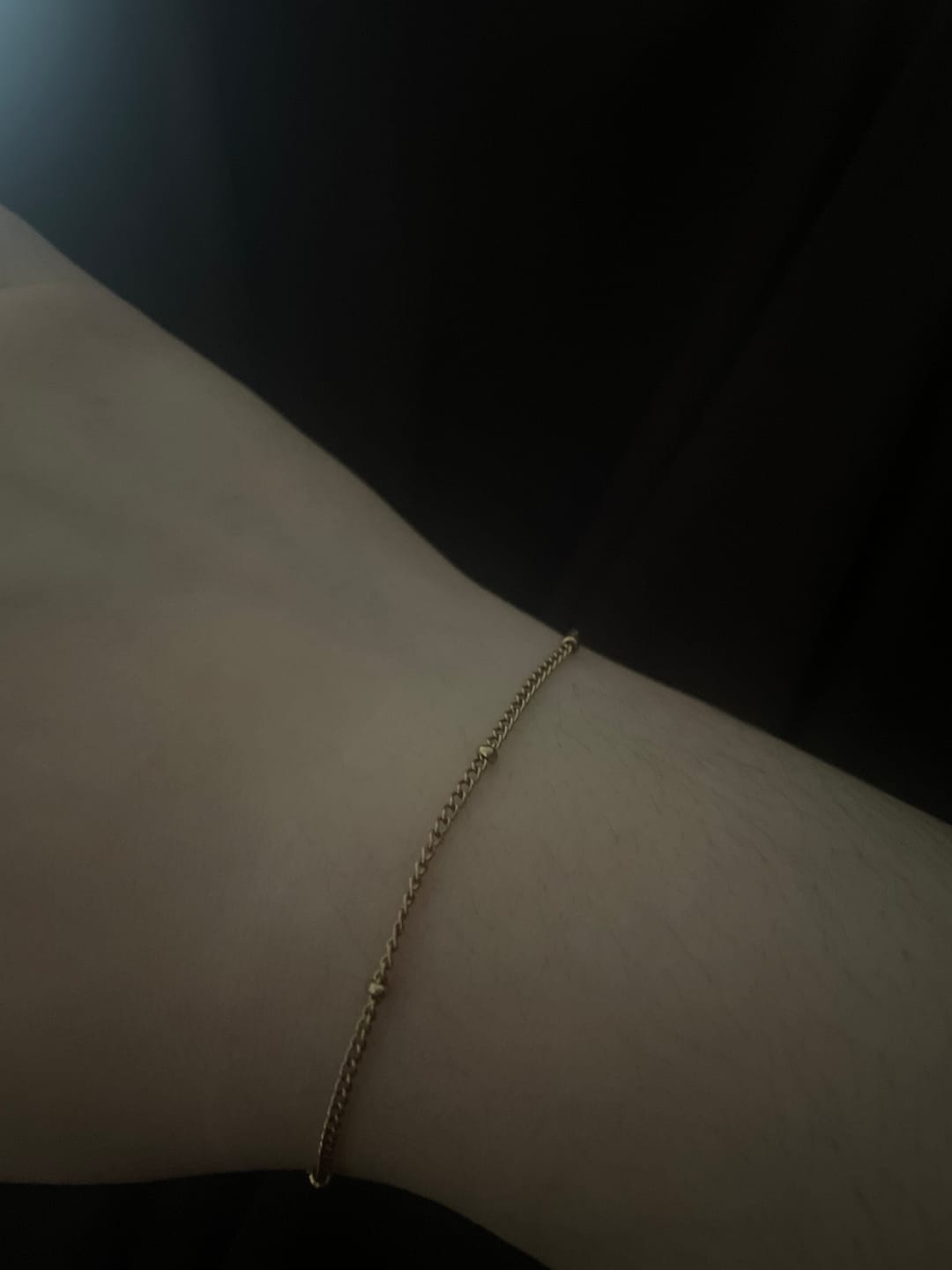 Customer photo review of Simple Dots Armband | 18K vergoldet