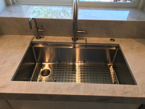 Customer photo review of 33" Workstation Sink - Single Bowl - Offset Drain Left (5LS33L)