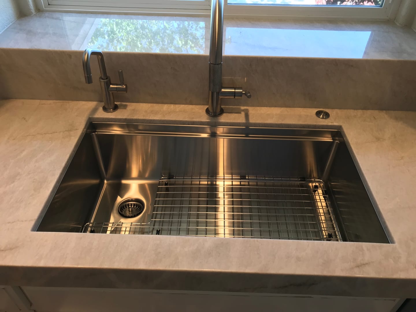 Customer photo review of 33" Undermount Workstation Sink – 16 Gauge Stainless Steel Single Bowl – Offset Drain Left – Seamless Drain (5LS33L)