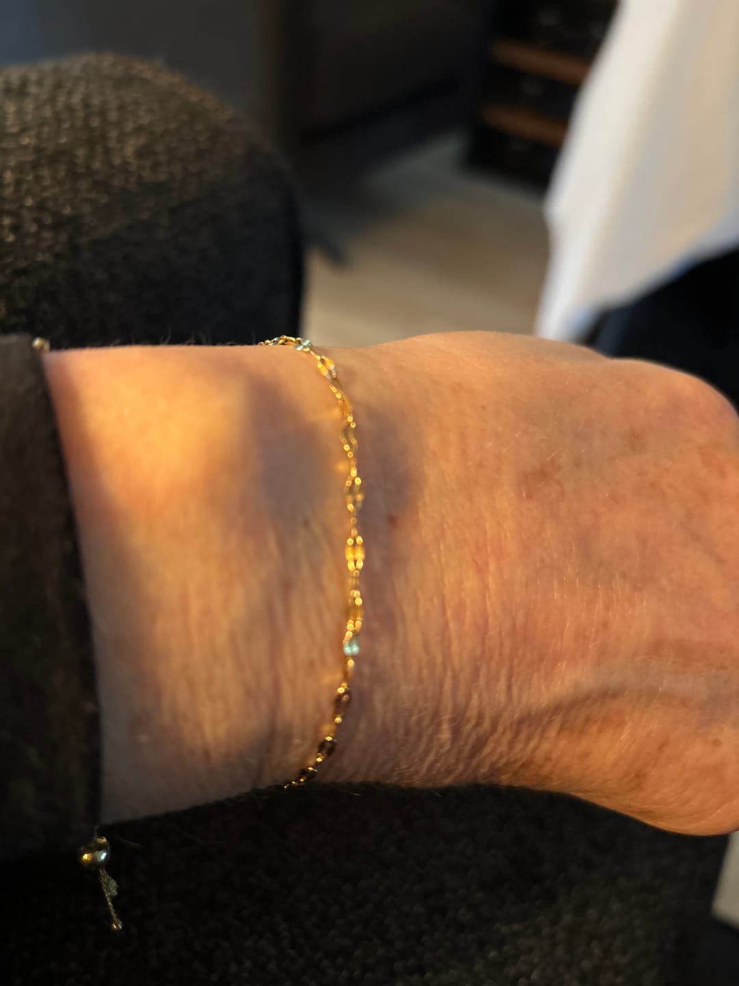 Customer photo review of Single Dainty Bracelet