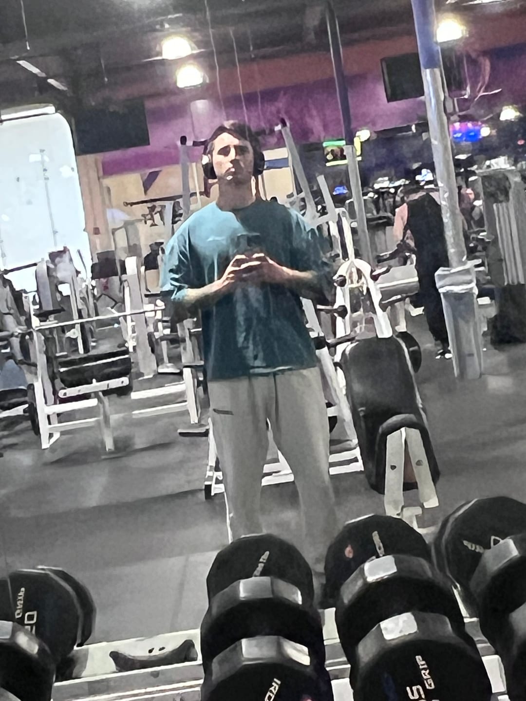 Customer photo review of 464 Skyline Super Sized Tees