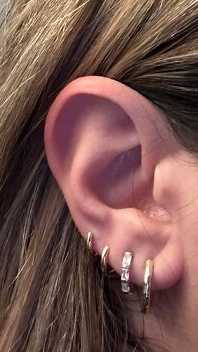 Customer photo review of Basic Ohrringe