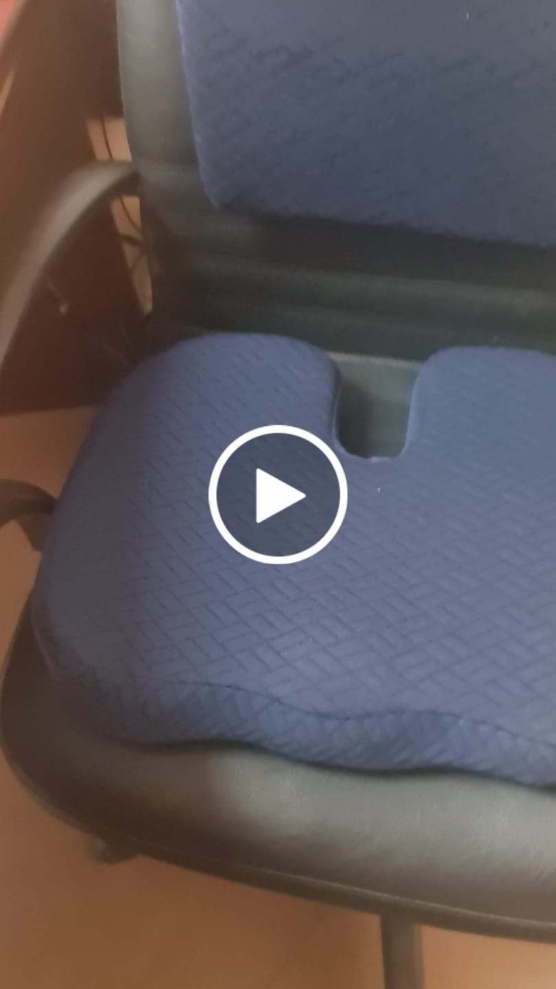 Customer video review of Rall- Portable Tailbone Cushion