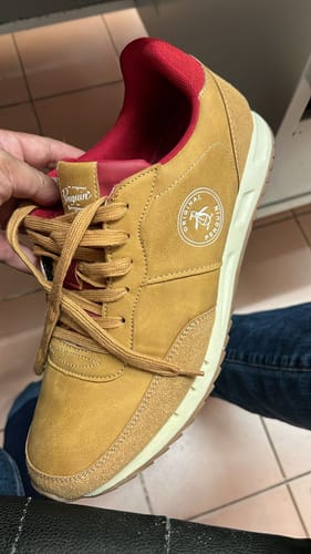 Customer photo review of Tenis Style Roy Café