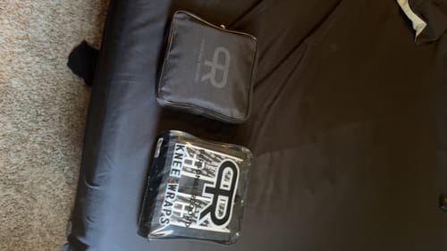 Customer photo review of Personal Record Heavy Duty Premium Knee Wraps - PR906 - Black