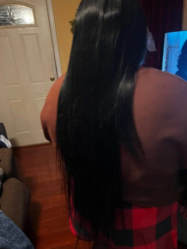 Customer photo review of Silky Straight 360 Lace Front Wig High Quality Human Hair Wigs 180% Density Wigs