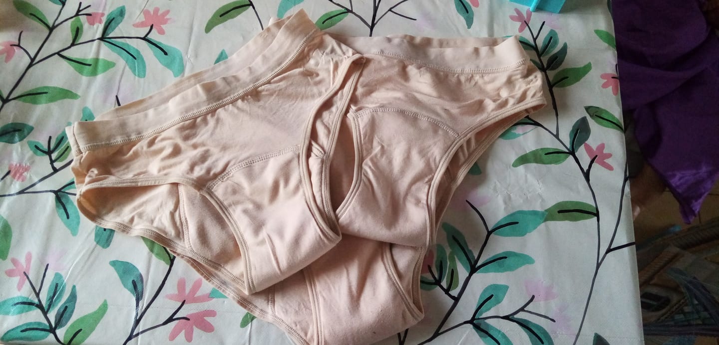 Customer photo review of Culotte Menstruelle Ados Léa