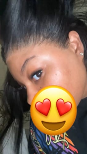 Customer photo review of Skinlike Real HD Lace 13x4 Full Frontal Lace Wig Straight Pre Plucked Clean Hairline