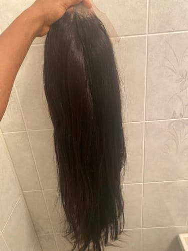 Customer photo review of Skinlike Real HD Lace 13x4 Full Frontal Lace Wig Straight Pre Plucked Clean Hairline