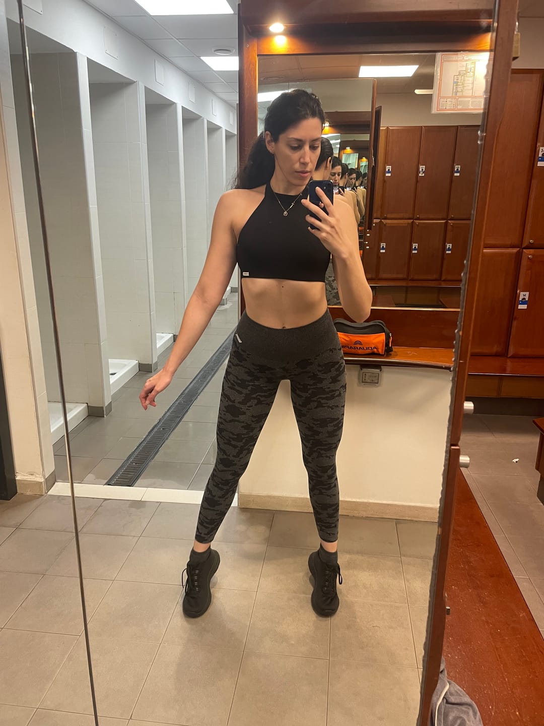 Customer photo review of Top Olimpia Nero