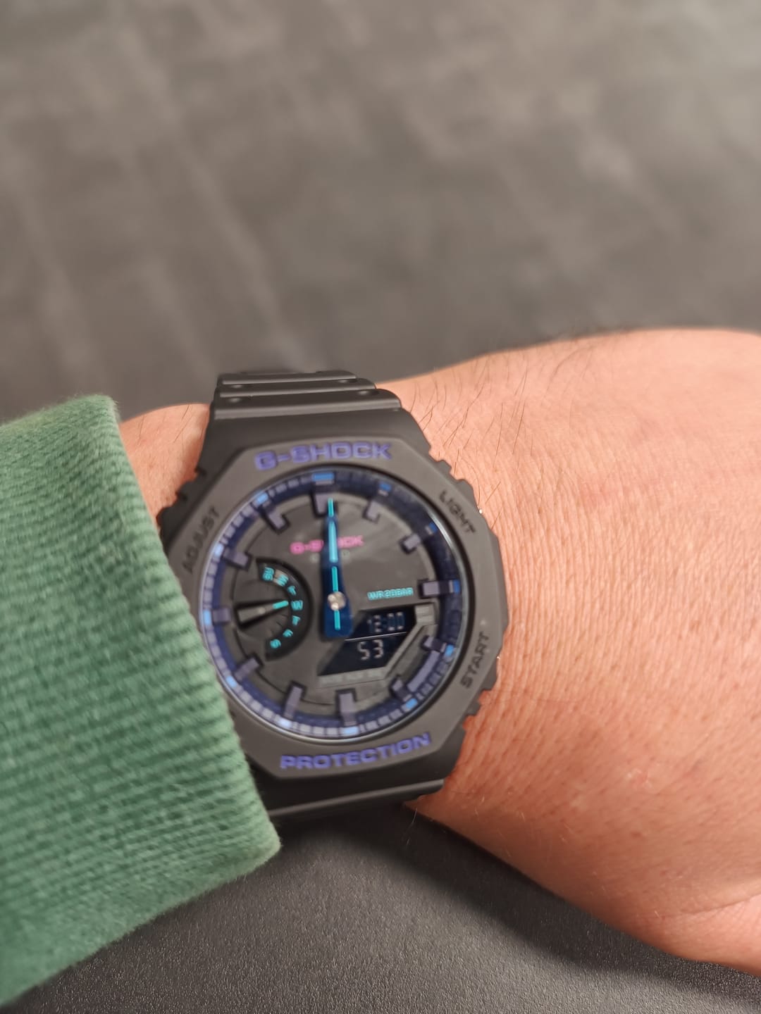 Customer photo review of Reloj Casio G-Shock Royal Oak "Casioak" GA-2100VB-1ADR Carbon Core Azul