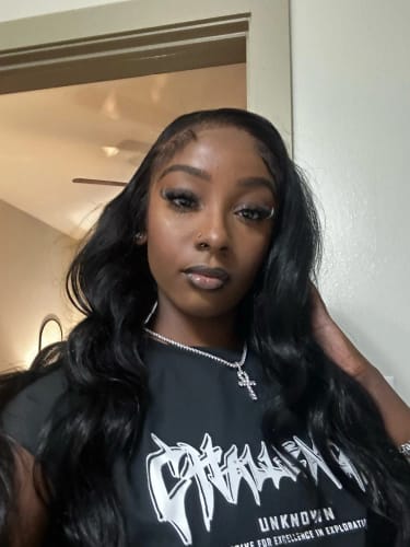 Customer photo review of Karlami Skinlike Swiss HD Lace 13x4 Full Frontal Body Wave Wig Match All Skin Tones