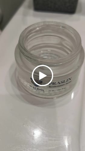 Customer video review of Reafirmante facial antiedad Praslin