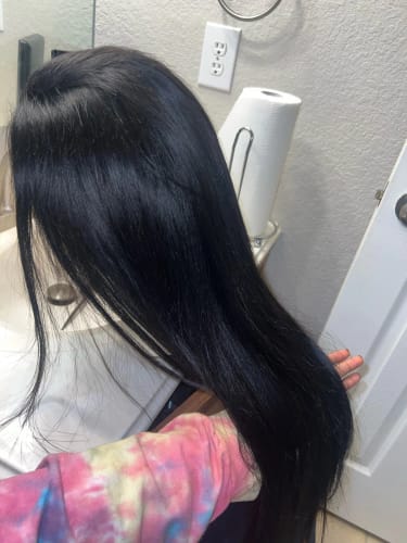 Customer photo review of Skinlike Real HD Lace 13x4 Full Frontal Lace Wig Straight Pre Plucked Clean Hairline