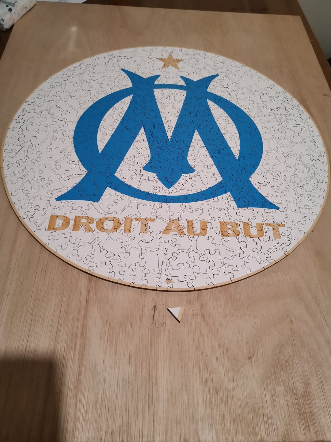 Customer photo review of Logo Olympique de Marseille® - Puzzle Officiel en Bois