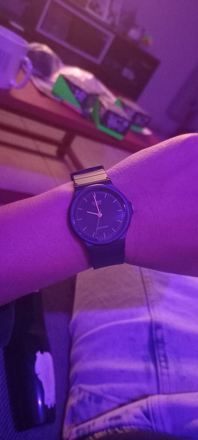 Customer photo review of Reloj Casio Vintage MQ-24-1ELDF Negro Flat