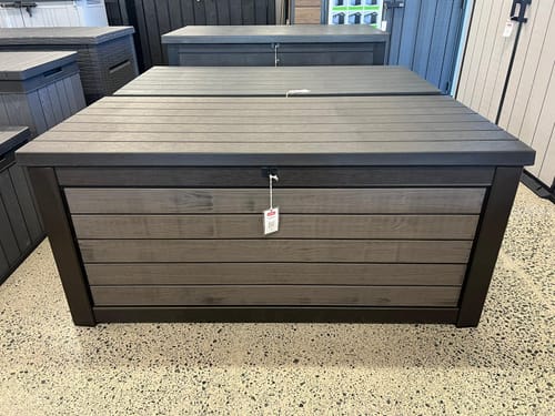 Customer photo review of Keter Brushwood Cushion Box 630L