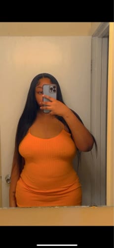 Customer photo review of Skinlike Real HD Lace 13x4 Full Frontal Lace Wig Straight Pre Plucked Clean Hairline