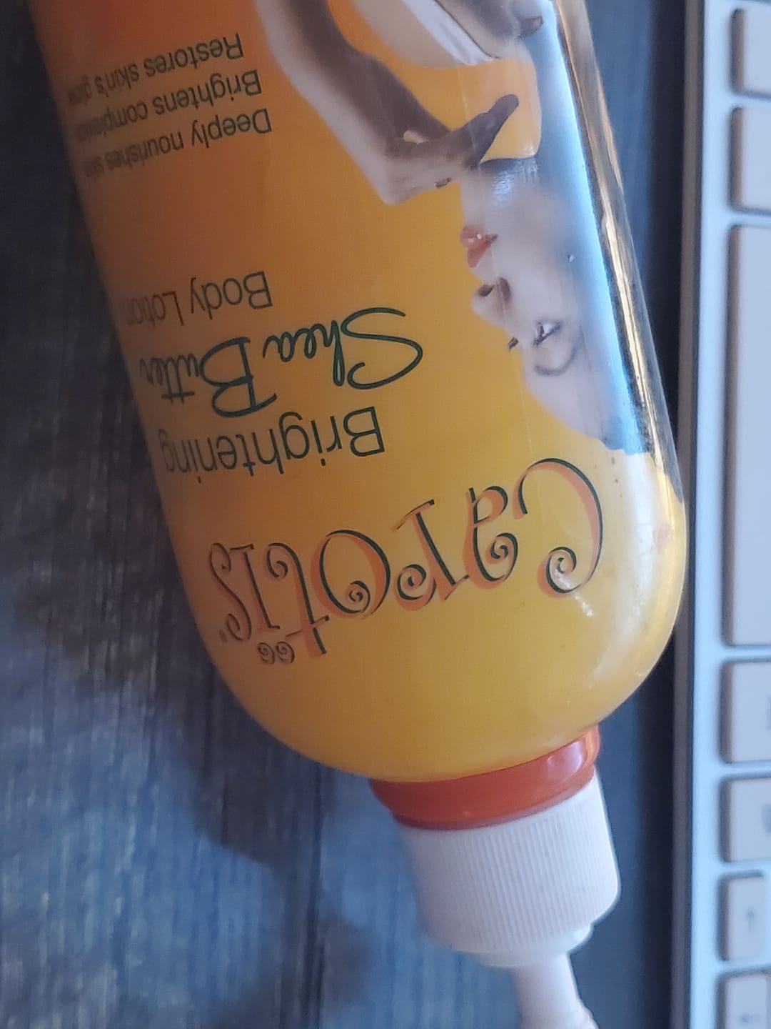 Customer photo review of Carotis Brightening Shea Butter Body Lotion With Vitamin A 500ml / 16.9 fl oz