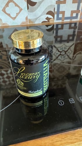Customer photo review of Io.Genix - Vitaluxe
