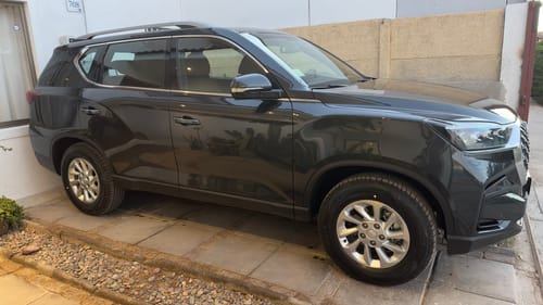 Customer photo review of Pisos Calce Perfecto SsangYong Rexton años 2019 al 2024