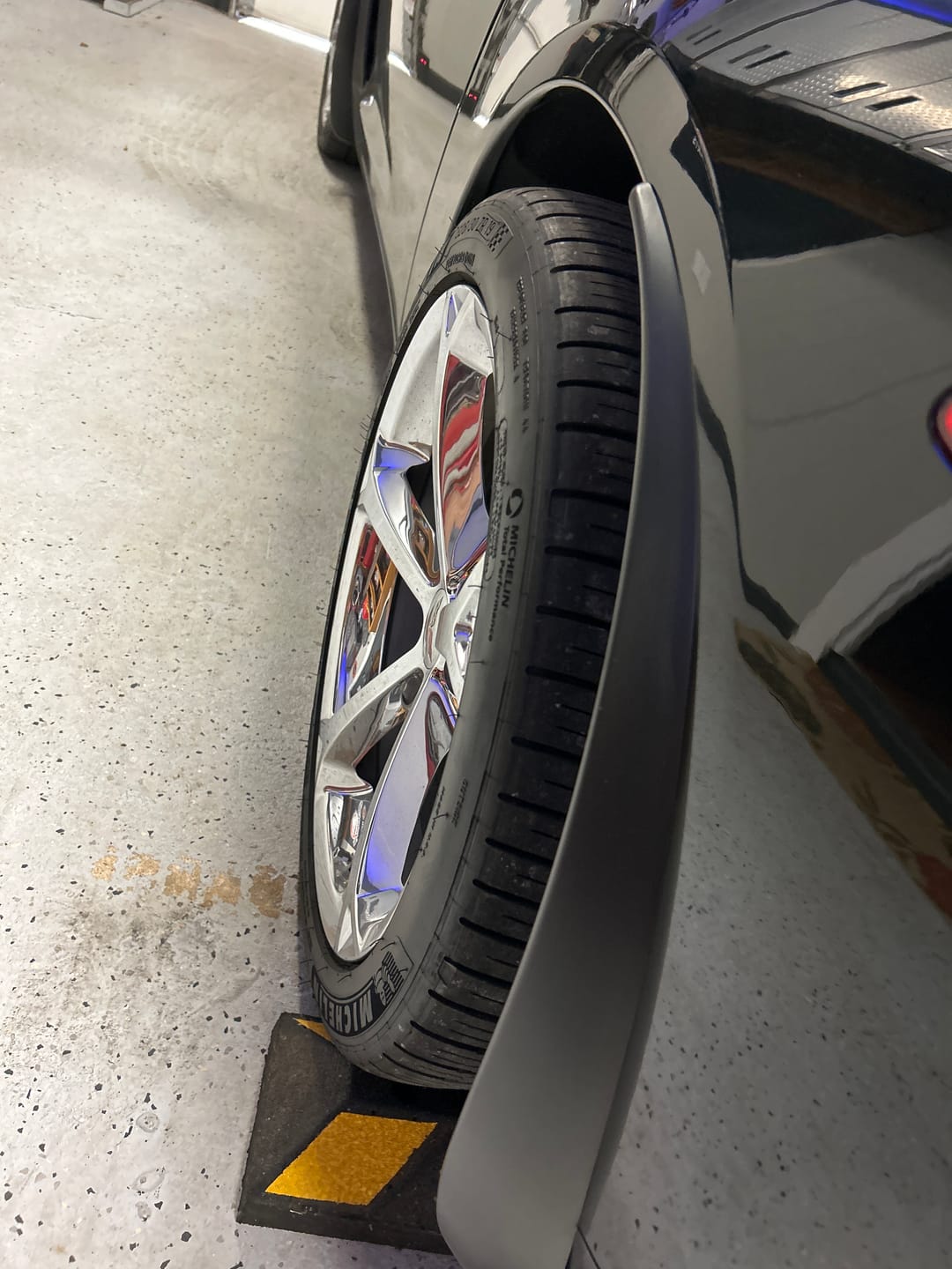 Customer photo review of Chevrolet Corvette C6 Base Front & Rear Splash Guards Mud Flaps