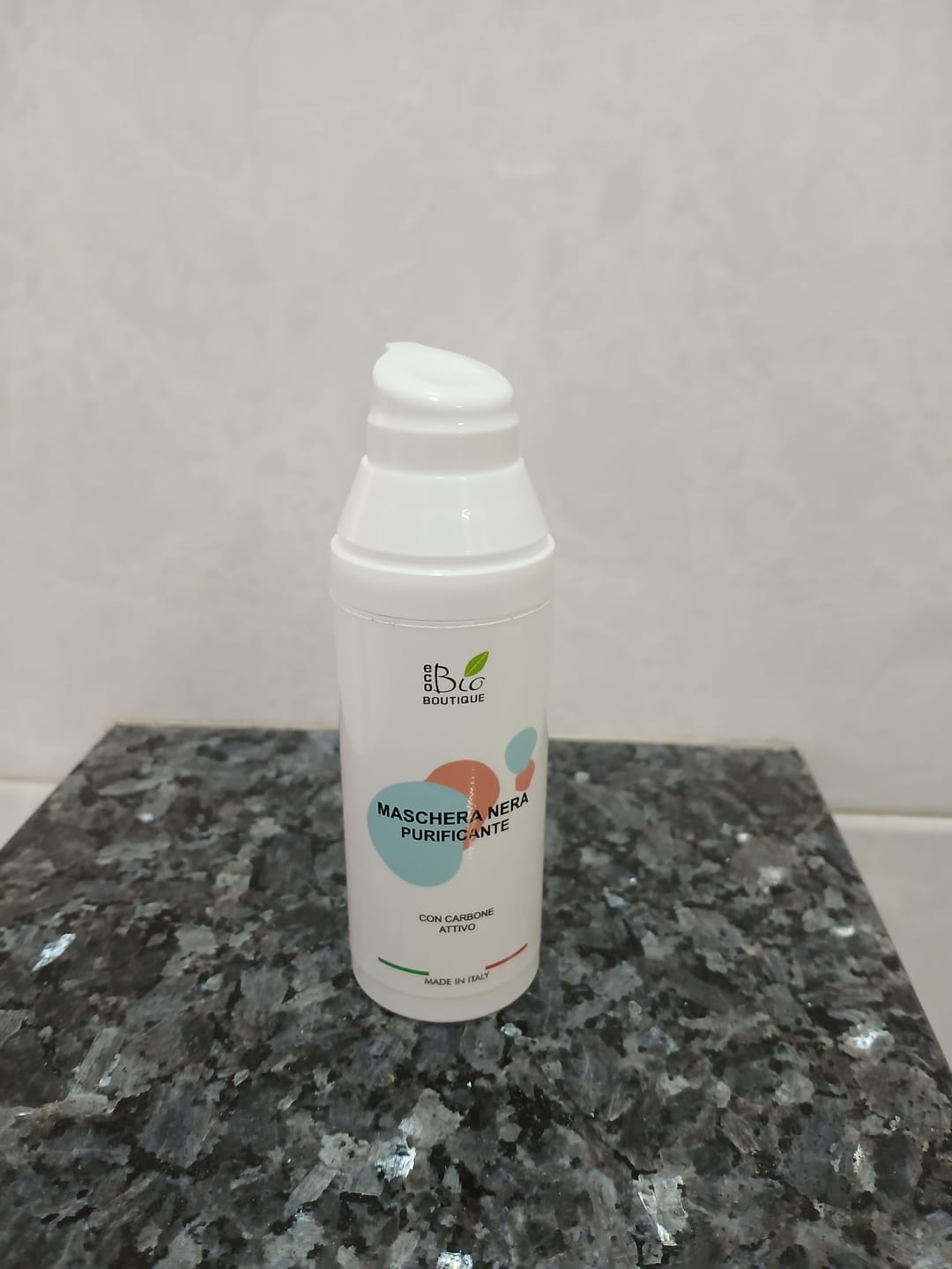 Customer photo review of Maschera Nera Purificante