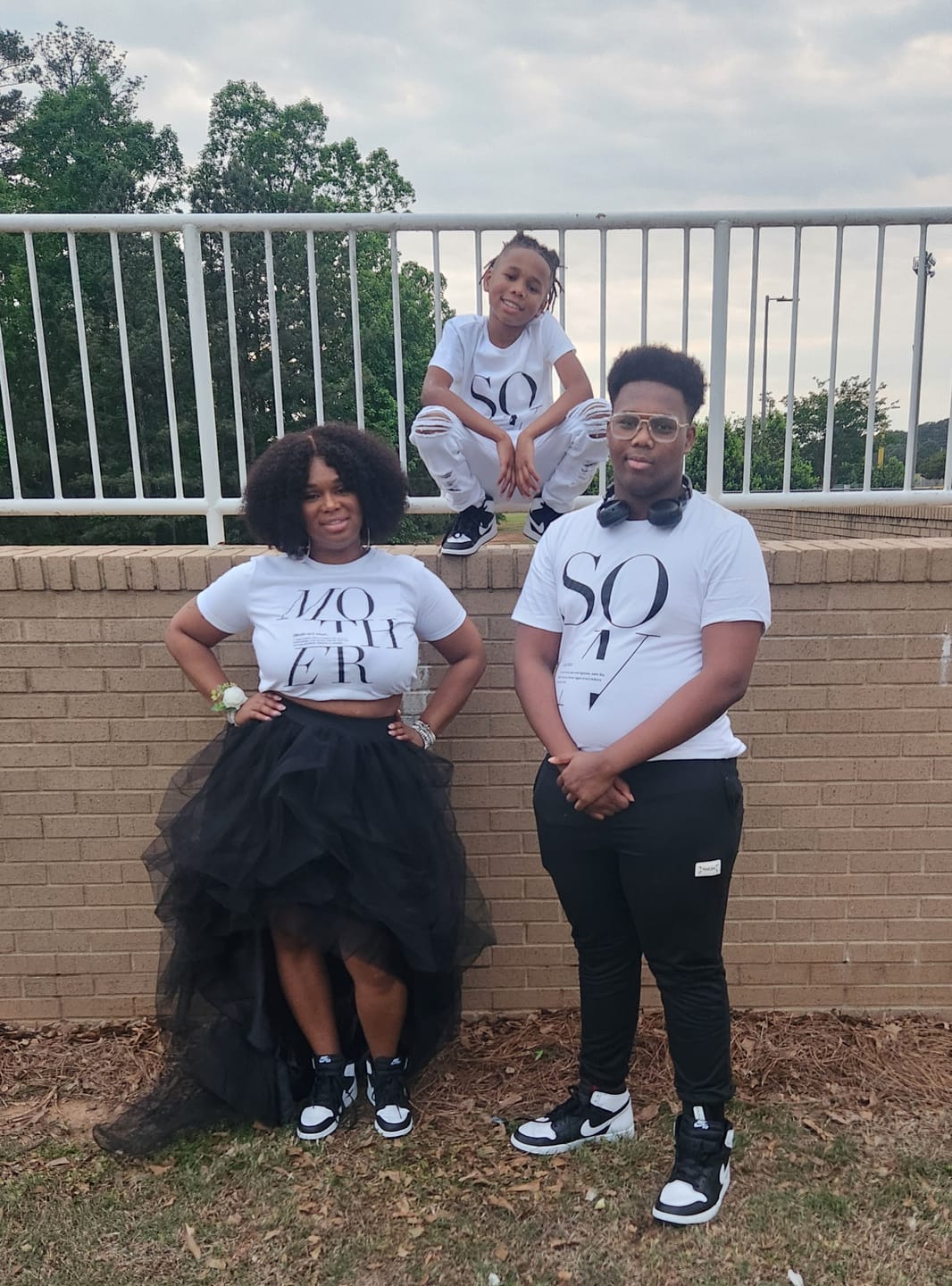 Customer photo review of Mother logo Remix T-shirt
