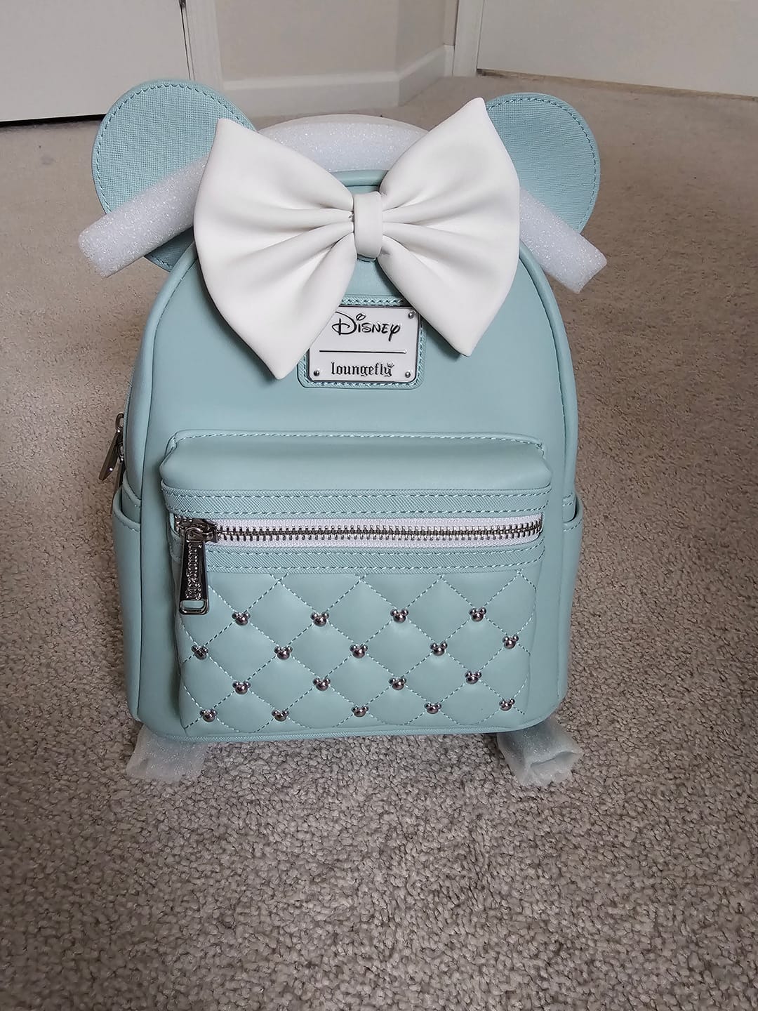 Customer photo review of 707 Street Exclusive - Loungefly Disney The Minnie Mouse Classic Series Mini Backpack - Elegance